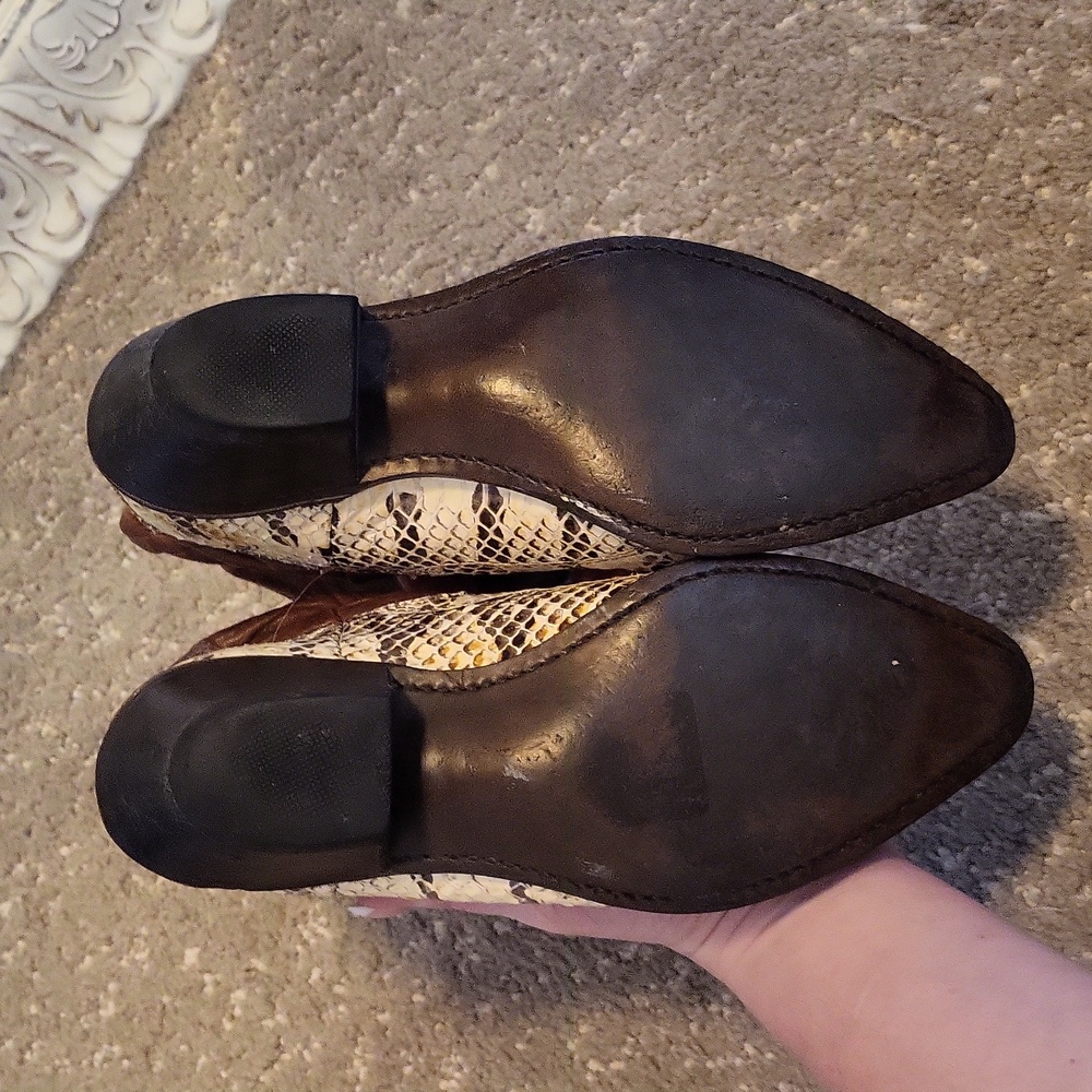 Vintage Dingo Made in the USA Snake Skin Cowboy Boots with Toe Tips - Picture 9 of 16